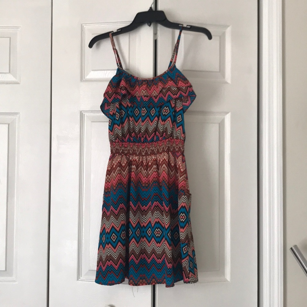 Xhilaration small dress with pockets